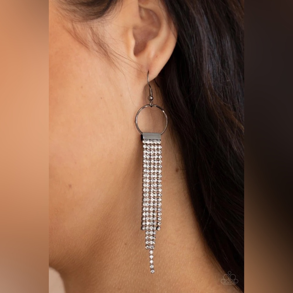 NEW Elegant Bling Long Dangling Earrings